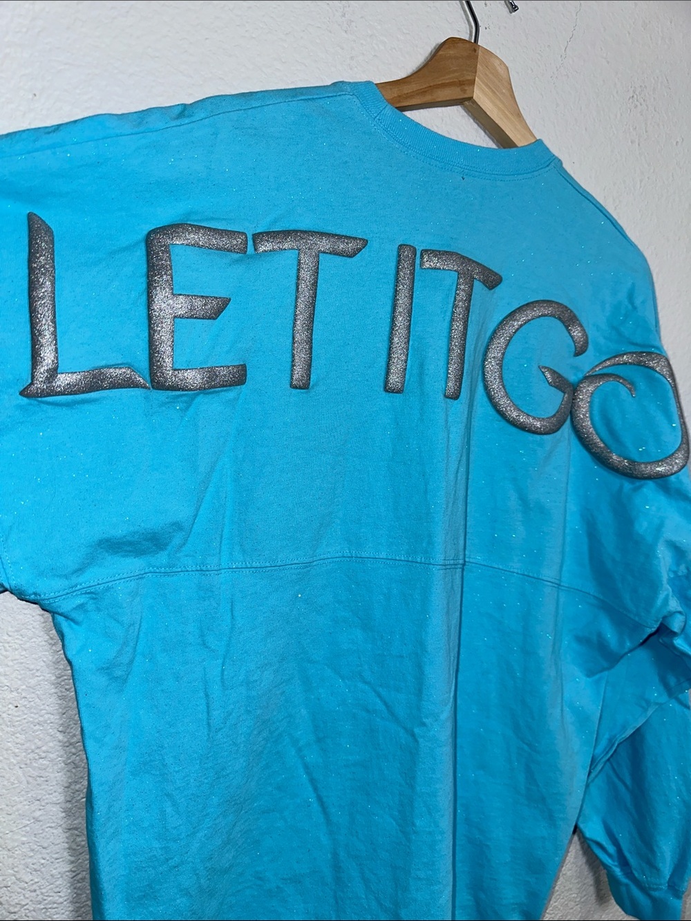 Disney Frozen Broadway Spirit Jersey Shirt Long Sleeve Glitter Let It Go Medium - Picture 5 of 10